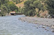 جدال با مرگ در رودخانه کرج/ پسر جوان ناجی کودک داخل آب افتاده