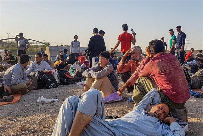 ماجرای دستگیری ۴۰ تبعه افغان در بهارستان/ پلیس: مردم ناراضی هستند اتباع غیر مجاز