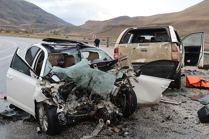 چرا پلیس آمار تلفات رانندگی را به دروغ اعلام کرد؟/ پلیس برای کاهش امار خودش را به آب و آتش می زند تلفات رانندگی