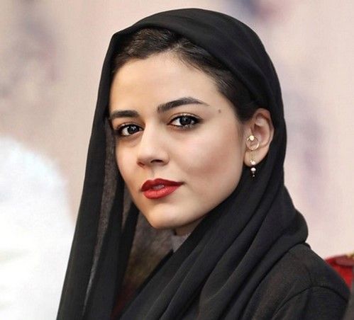 سلفی خاص ماهور الوند با حیوان خانگیش + عکس