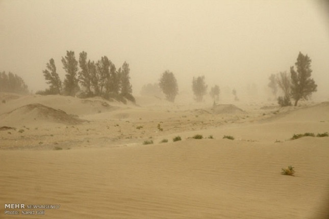 پیشبینی هفتهای با بوی خاک برای یزدیها پیشبینی هفتهای با بوی خاک برای یزدیها