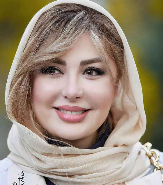 چهره میکاپ شده نیوشا ضیغمی با موهای بلوند + عکس چهره میکاپ شده نیوشا ضیغمی با موهای بلوند + عکس