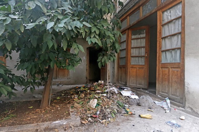 تخلیه خانه پدری جلال آلاحمد از معتادان تخلیه خانه پدری جلال آلاحمد از معتادان 