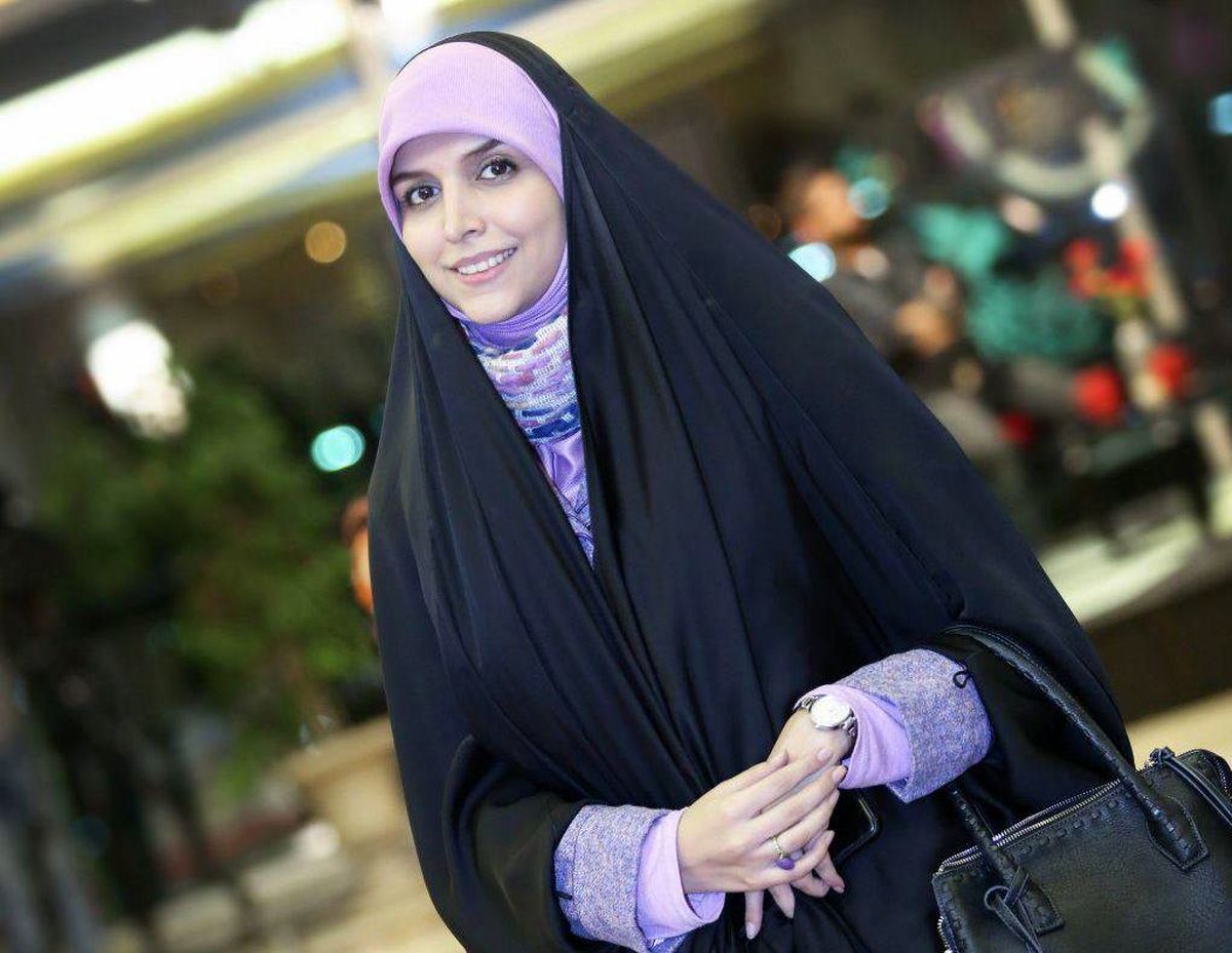 پیامک کشف حجاب برای مجری محجبه تلویزیون!/ عکس