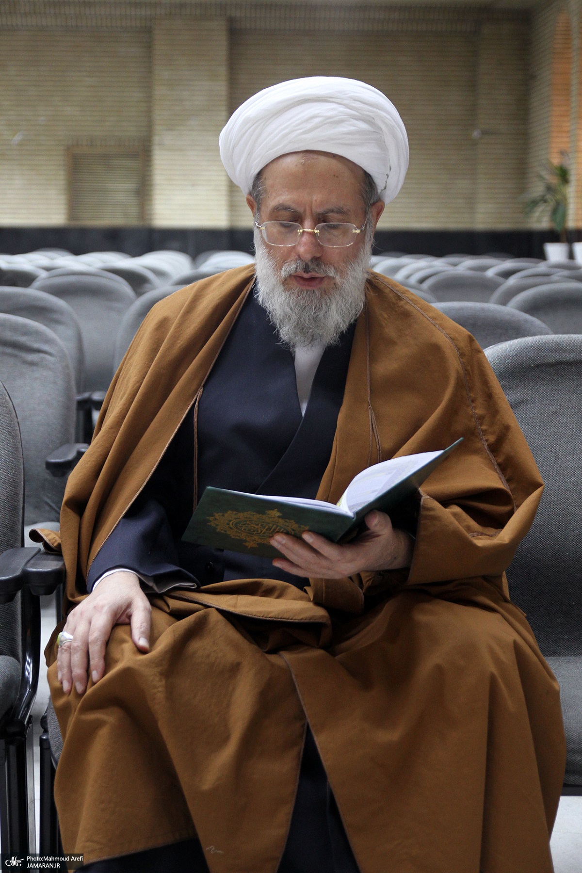 جزئئاتی از زندگی محمدی ریشهری روحانی امنیتی جزئئاتی از زندگی محمدی ریشهری روحانی امنیتی