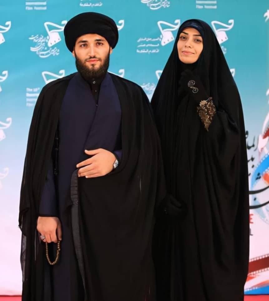 رونمایی الهام چرخنده از فرزندانش در حرم شاه عبدالعظیم/ عکس