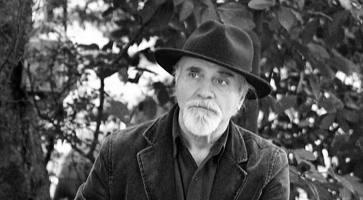 رضا براهنی در ایران به خاک سپرده میشود رضا براهنی در ایران به خاک سپرده میشود