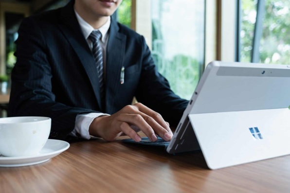 سرفیس بوک ۲