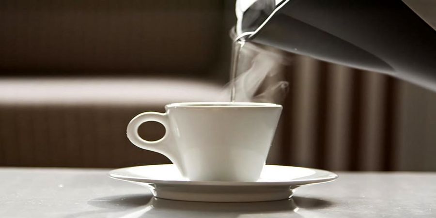 عجزه خوردن این نوشیدنی در اول صبح! عجزه خوردن این نوشیدنی در اول صبح!