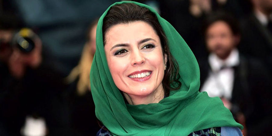 عکس جالب لیلا حاتمی روی پوستر «تصور» در کن عکس جالب لیلا حاتمی روی پوستر «تصور» در کن