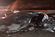 مرگ راننده  ۲۰۶  بعد از برخورد با تیر برق وسط بزرگراه