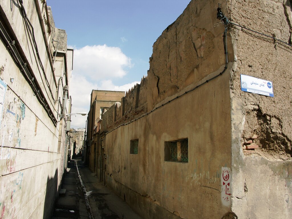 ۱۰ میلیون نفر در پلاکهای ناپایدار زندگی میکنند ۱۰ میلیون نفر در پلاکهای ناپایدار زندگی میکنند