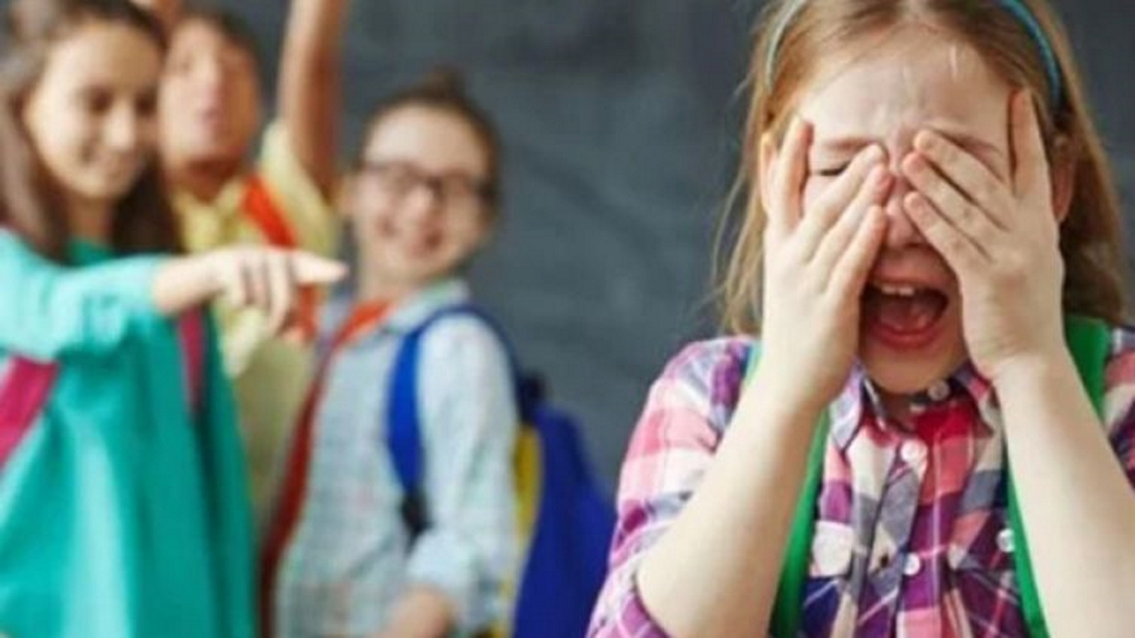 برای کمک به کودک آزار دیده این نکات را رعایت کنید برای کمک به کودک آزار دیده این نکات را رعایت کنید