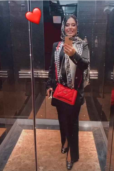 تیپ مجلسی صبا راد با شلوار چاکدار لاکچری + فیلم