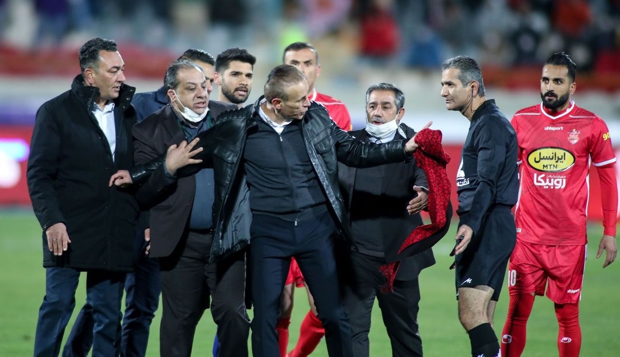 نحوه جدایی یحیی گلمحمدی از پرسپولیس نحوه جدایی یحیی گلمحمدی از پرسپولیس