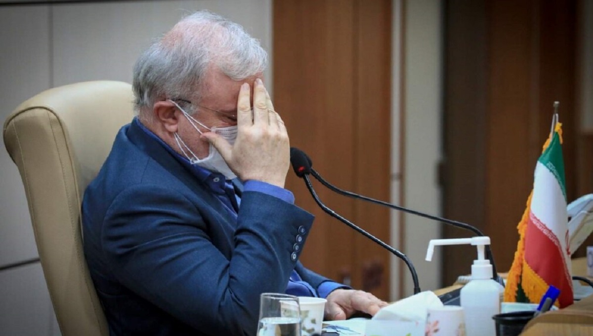 شکایت جمعی از پزشکان از سعید نمکی