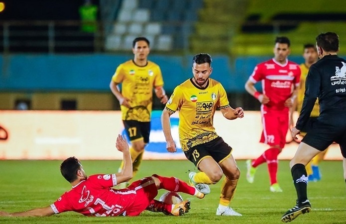 بازی سپاهان با پرسپولیس 
