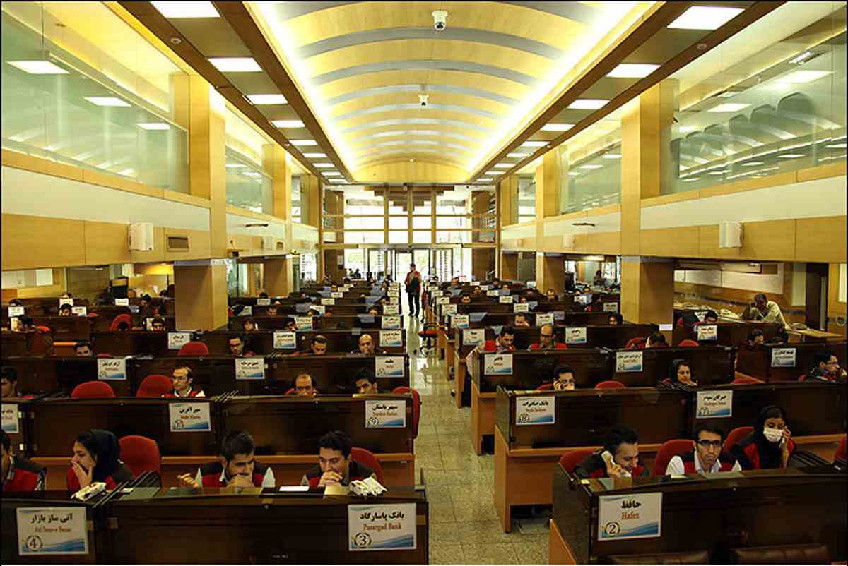 عرضه خودرو در بورس کالا از چهارشنبه آغاز میشود عرضه خودرو در بورس کالا از چهارشنبه آغاز میشود