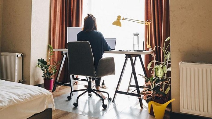 تاثیر دورکاری در عملکرد و بهرهوری شغلی دورکاری