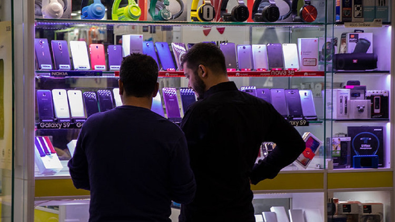 افزایش چشمگیر قیمت موبایل