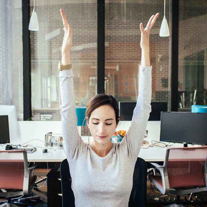 ورزش پشت میز کار