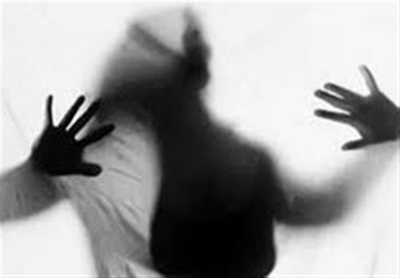 فرار از چنگ دیوانه چاقوکش/ زن ۳۳ ساله از روزهای سیاه میگوید دیوانه تنها