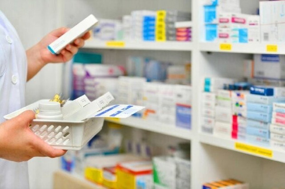 مافیای دارو پشت قضیه دارو‌های فاسد؟
