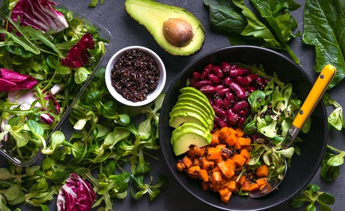 مضرات و فواید خام گیاه خواری مضرات و فواید خام گیاه خواری