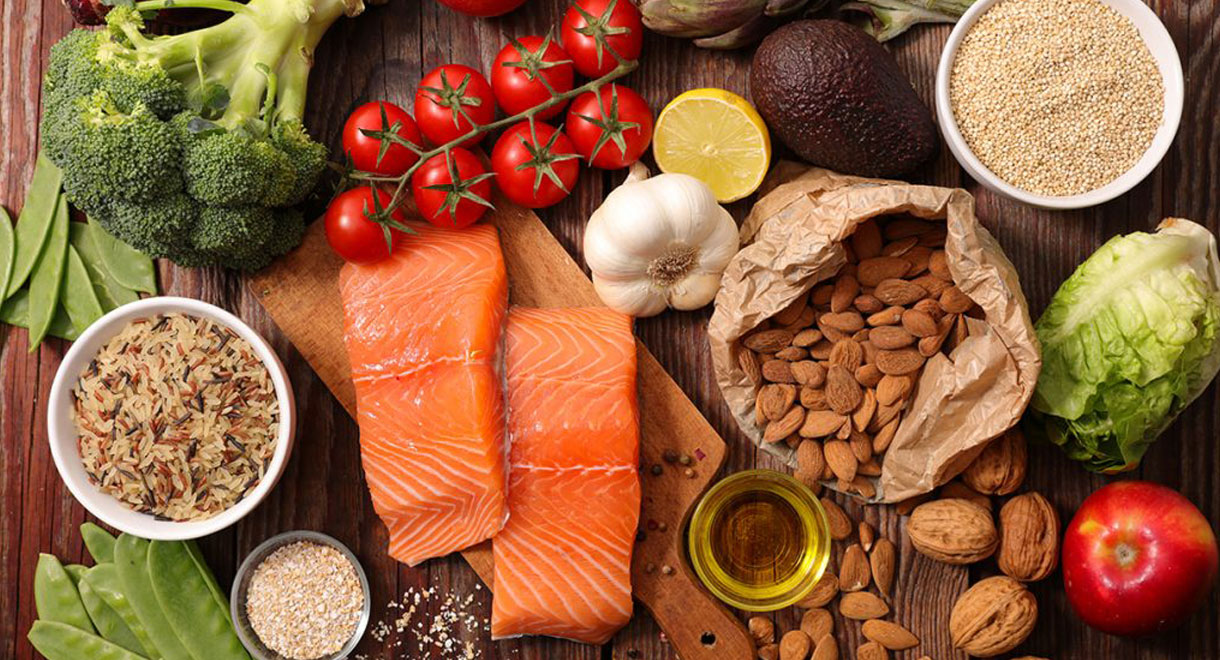 چه خوراکی هایی باعث کبد چرب میشود؟ چه خوراکی هایی باعث کبد چرب میشود؟