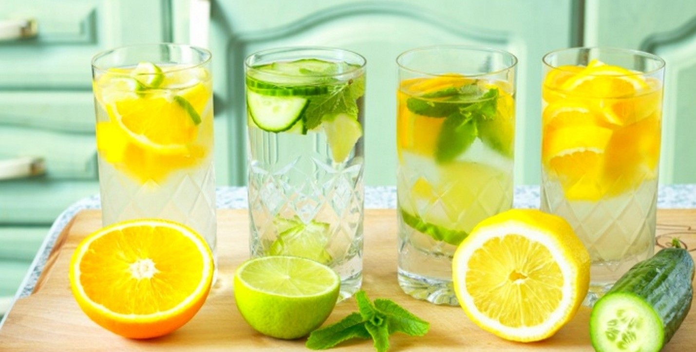 خوراکیها و نوشیدنیهای مفید برای گرمازدگی خوراکیها و نوشیدنیهای مفید برای گرمازدگی