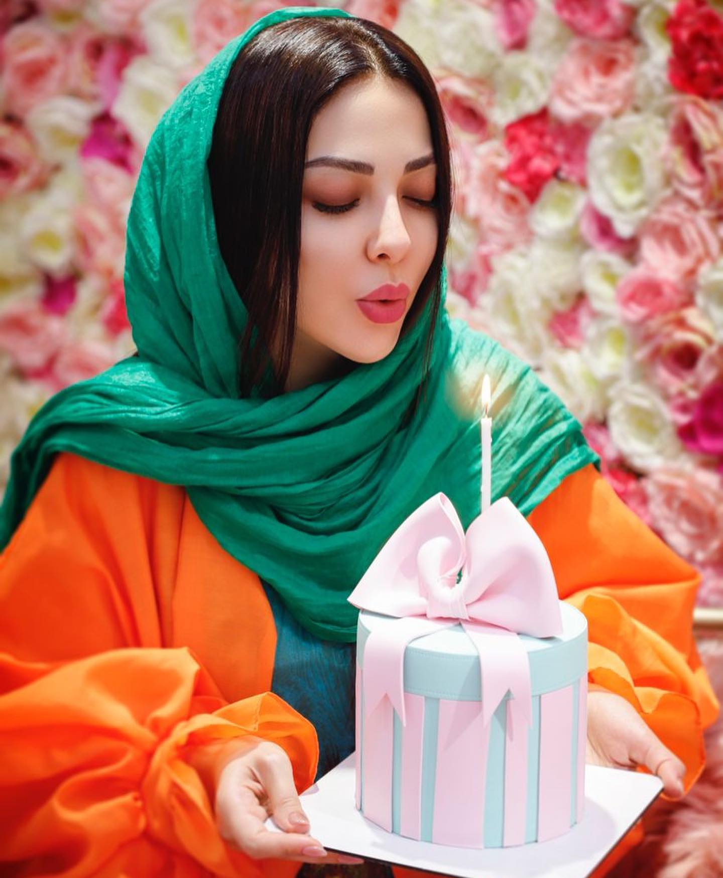 تیپ جذاب لیلا اوتادی در شب تولدش + عکس