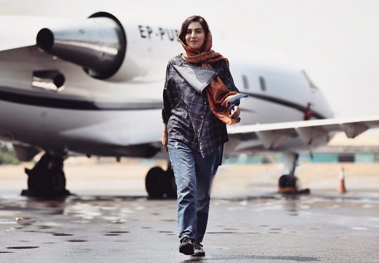 استایل جالب مهشید جوادی در سینما + عکس