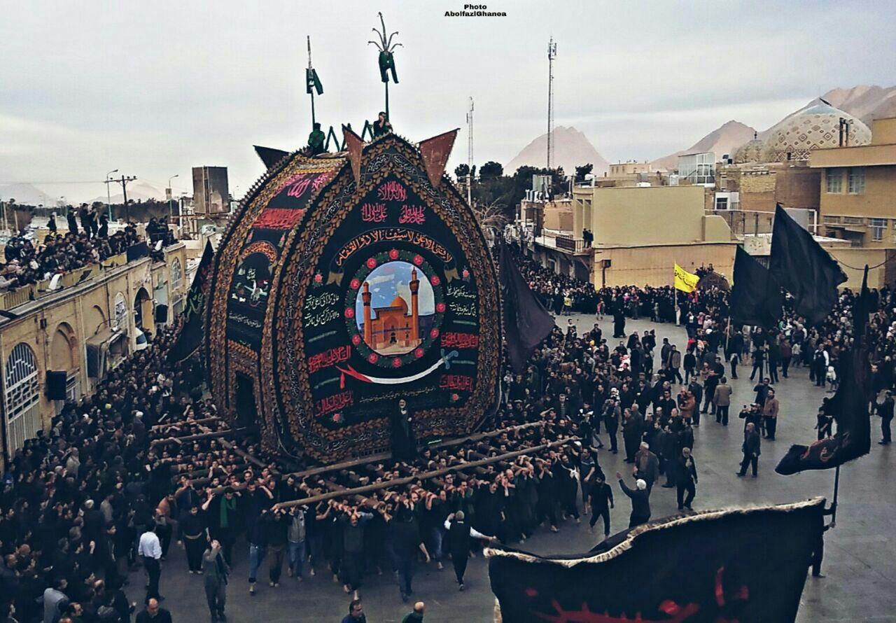 معرفی آیین نخل گردانی معرفی آیین نخل گردانی