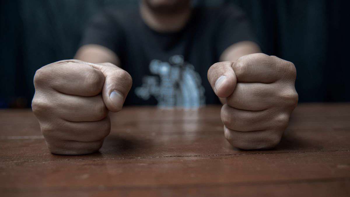 خشم را بشناسید و کنترل کنید