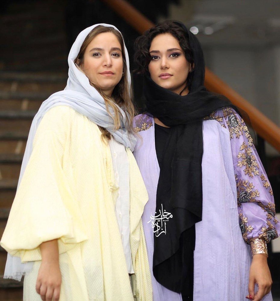 تیپ صورتی ستاره پسیانی در اکران فیلم دوزیست + عکس تیپ صورتی ستاره پسیانی در اکران فیلم دوزیست + عکس