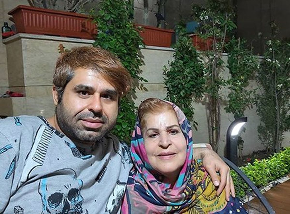 ارساب پیامک کشف حجاب برای آقای بازیگر + عکس