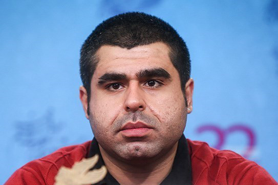 ارساب پیامک کشف حجاب برای آقای بازیگر + عکس