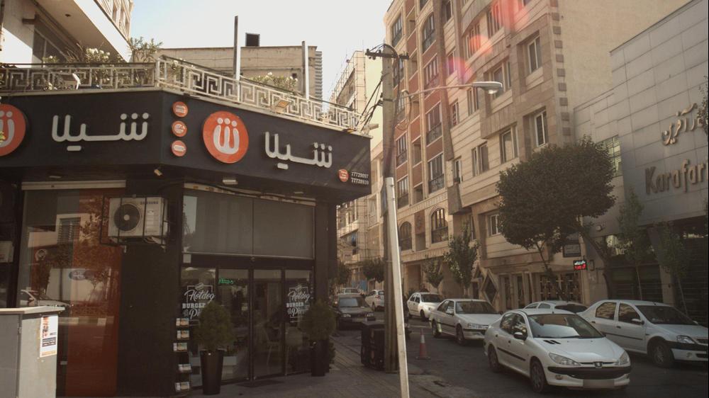 معرفی بهترین فست فودهای محله شهرک غرب تهران معرفی بهترین فست فودهای محله شهرک غرب تهران