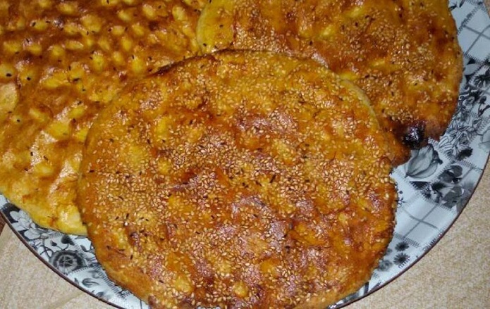 طرز تهیه نان کاکولی نان کاکولی