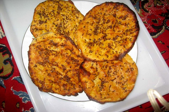 طرز تهیه نان کاکولی طرز تهیه نان کاکولی