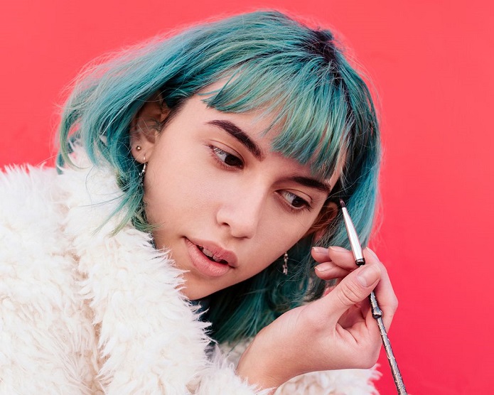 راههایی برای ماندگاری آرایش در گرما راههایی برای ماندگاری آرایش در گرما