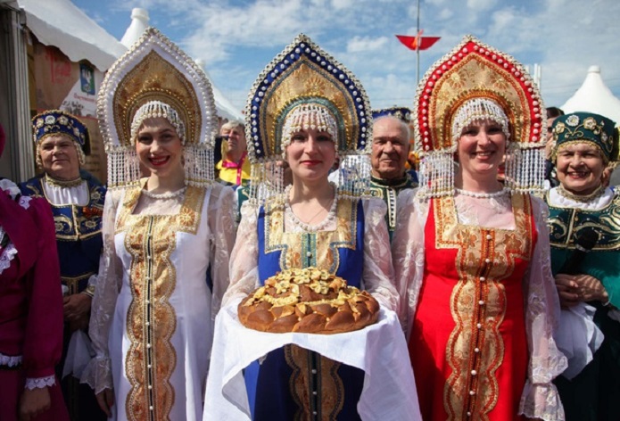 از آداب و رسوم کشور روسیه چه میدانید؟ از آداب و رسوم کشور روسیه چه میدانید؟