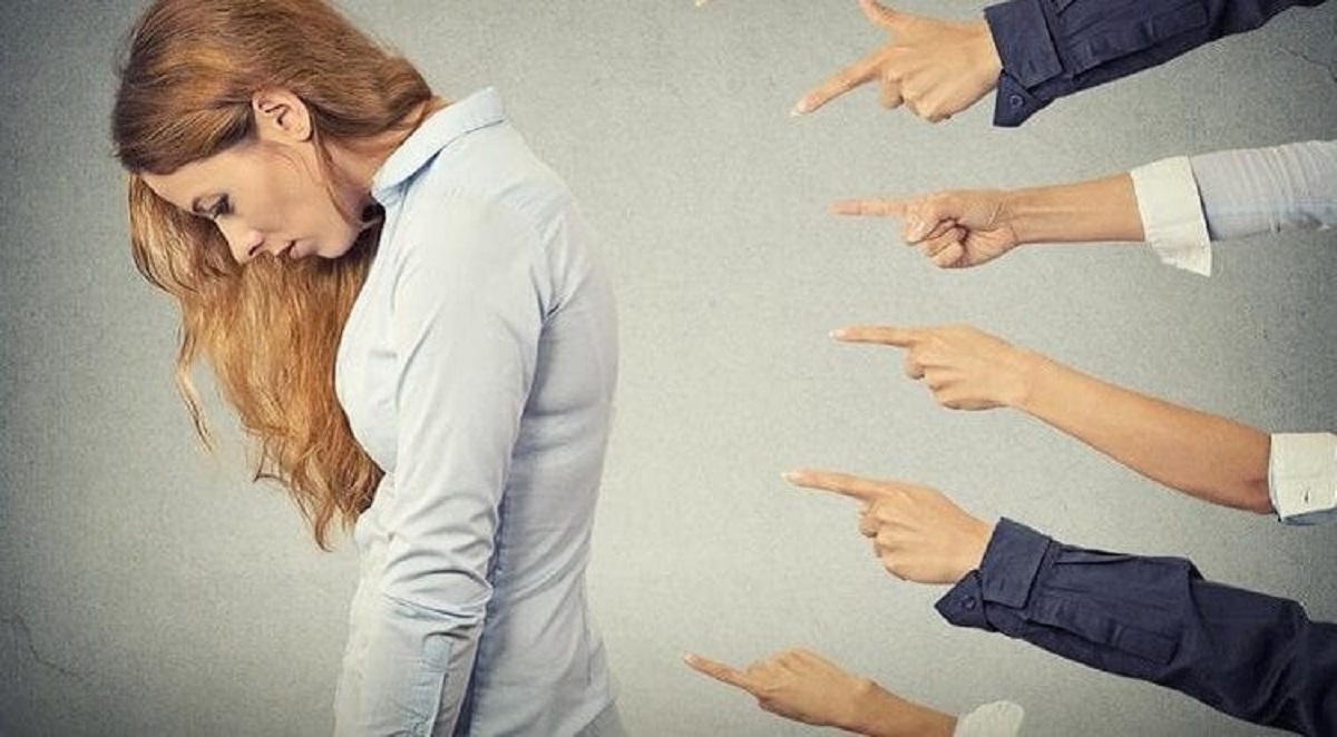 با تله نقص/ شرم و آسیبهای آن آشنا شوید با تله نقص/ شرم و آسیبهای آن آشنا شوید