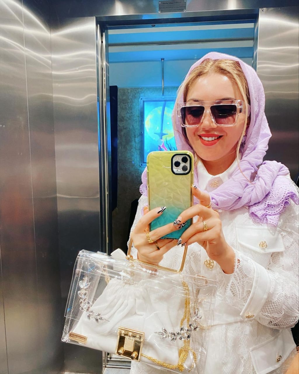 استایل و تیپ خواننده زن ترک در ایران + عکس استایل و تیپ خواننده زن ترک در ایران + عکس