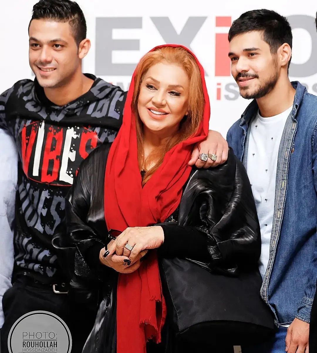 تیپ نسرین مقانلو در کنار دو پسرش + عکس