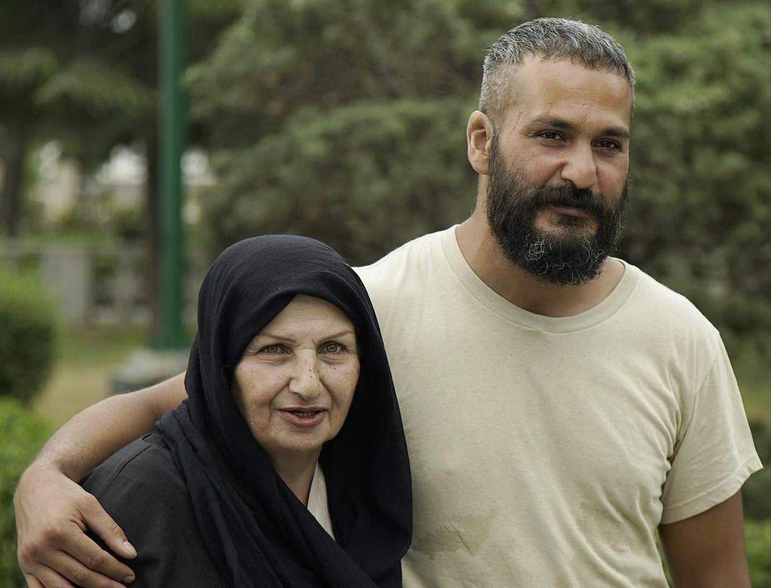 تیپ و استایل جذاب میلاد کی مرام در اکران فیلم ابلق + عکس تیپ و استایل جذاب میلاد کی مرام در اکران فیلم ابلق + عکس