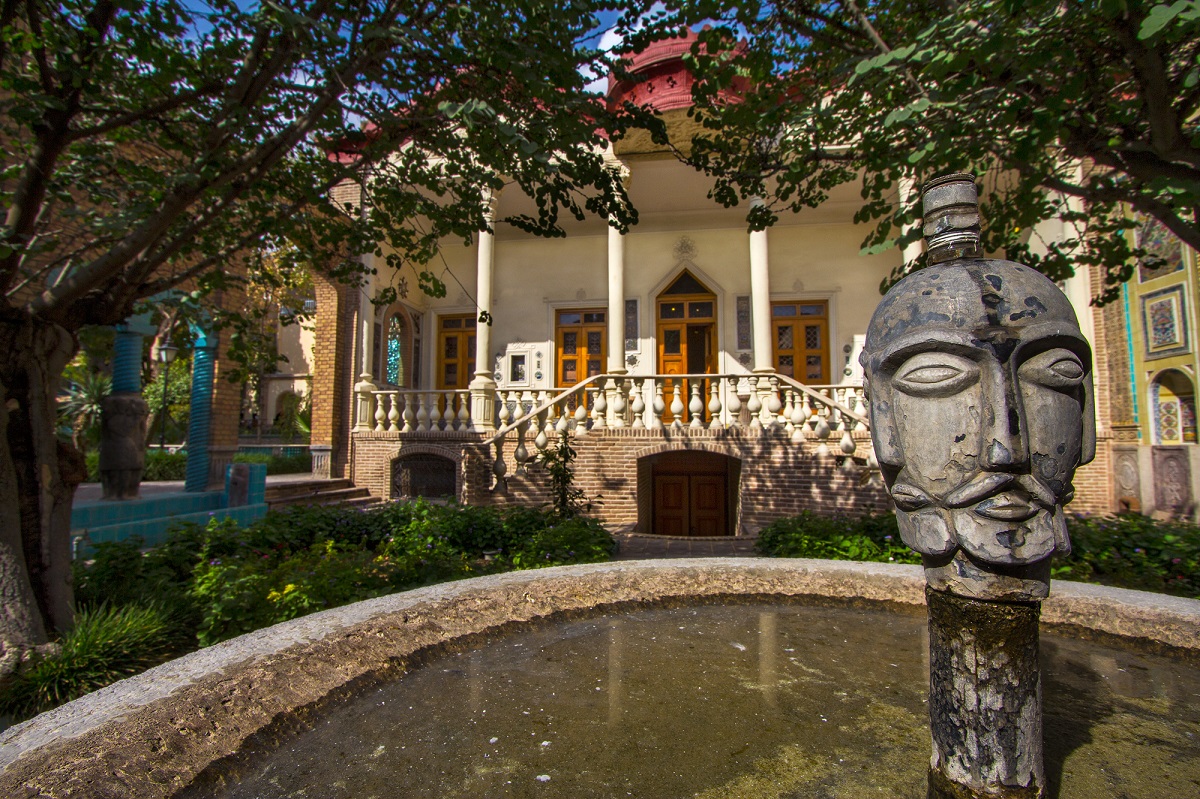 معرفی جاذبههای خانه موزه مقدم تهران معرفی جاذبههای خانه موزه مقدم تهران