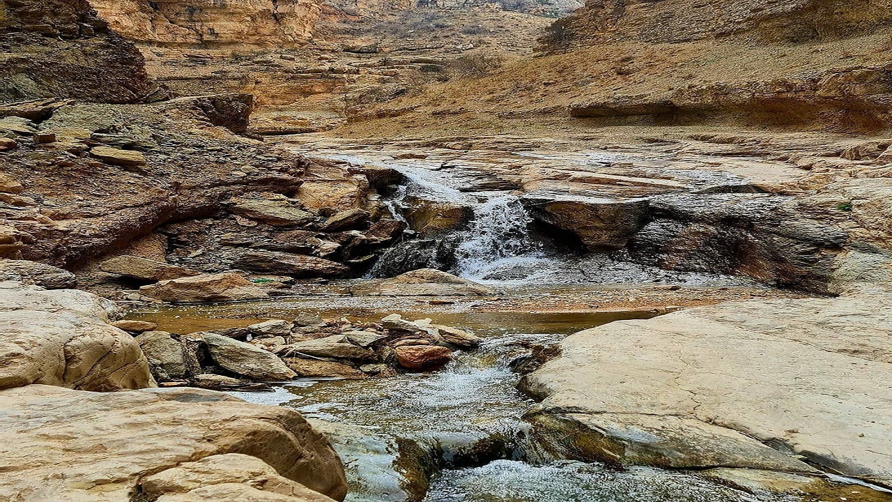 معرفی جاذبههای آبشار حمید شهرستان بجنورد معرفی جاذبههای آبشار حمید شهرستان بجنورد