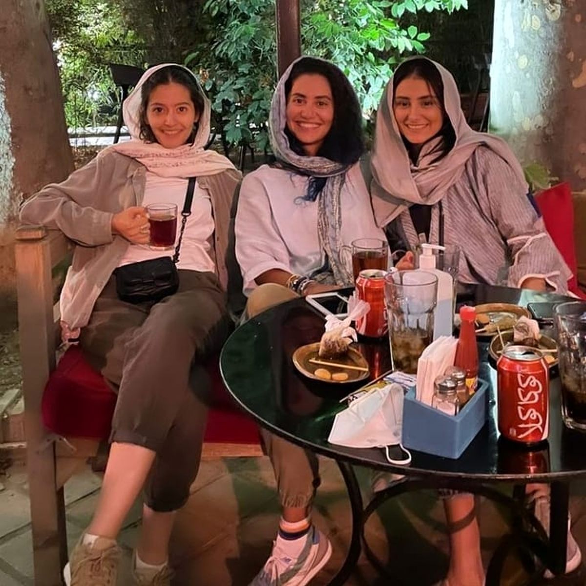 استایل پردیس احمدیه با تیپ یکدست سفید + عکس استایل پردیس احمدیه با تیپ یکدست سفید + عکس