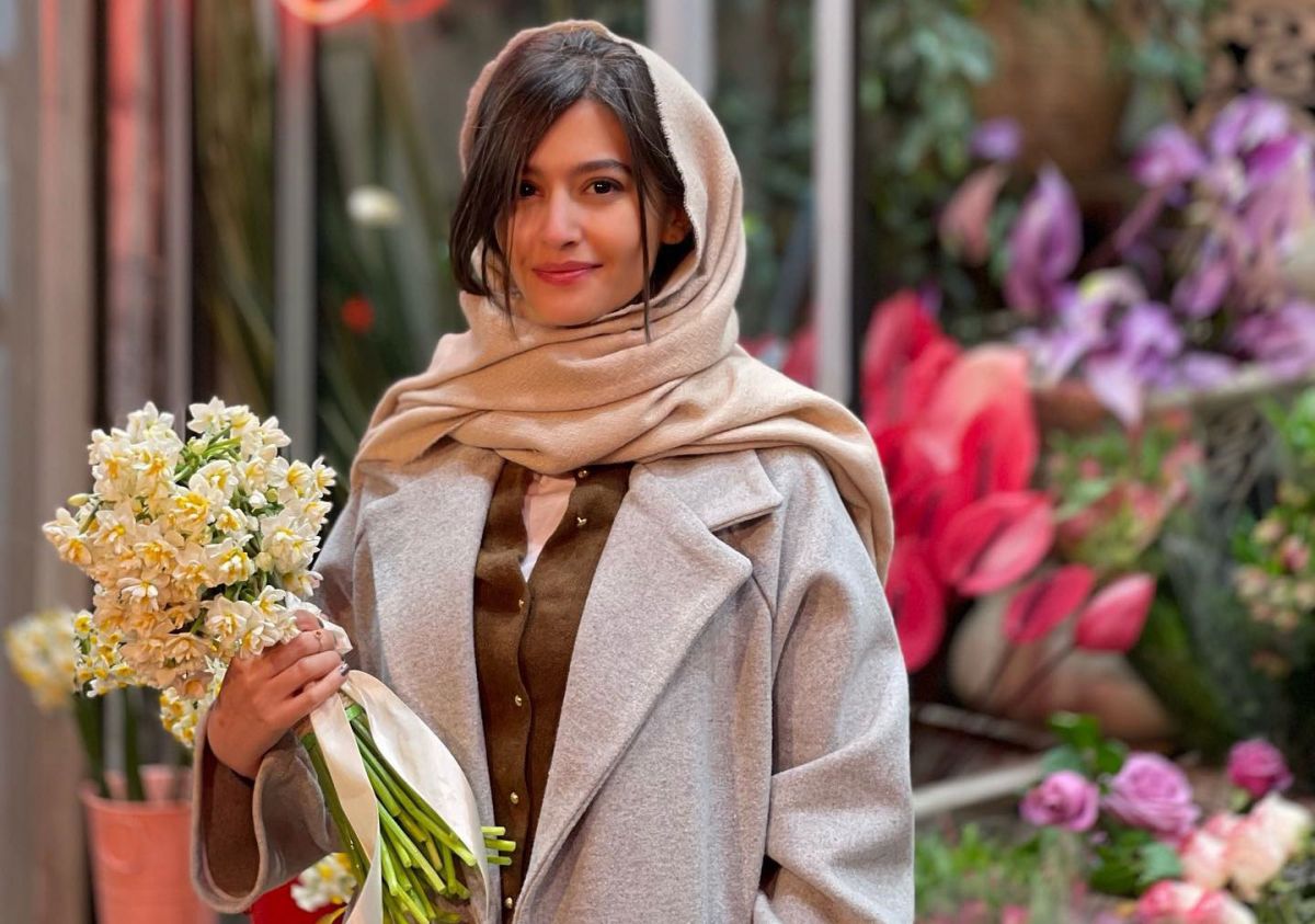 استایل پردیس احمدیه با تیپ یکدست سفید + عکس استایل پردیس احمدیه با تیپ یکدست سفید + عکس